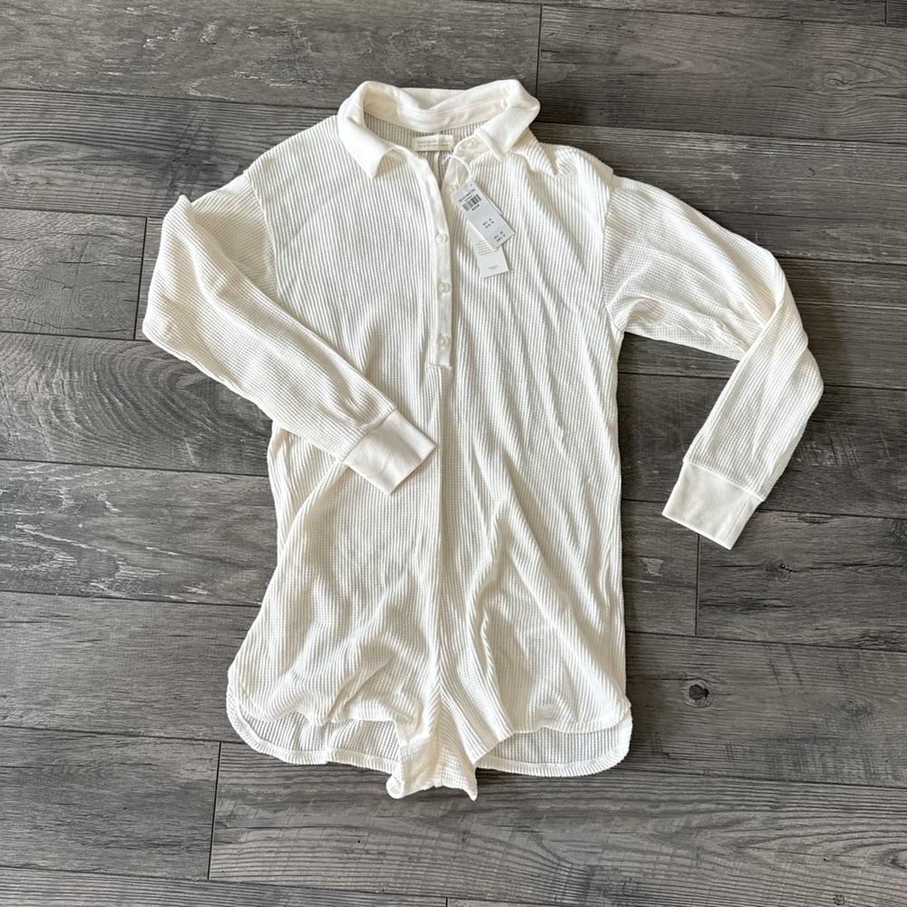 NWT Abercrombie Knit Romper